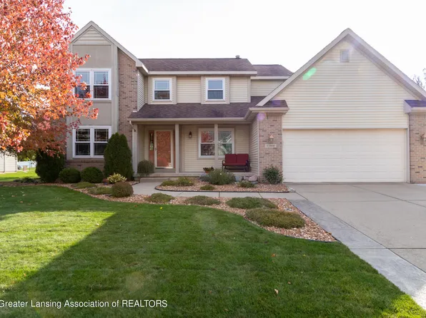 11660 Gold Fields Dr, Grand Ledge, MI 48837