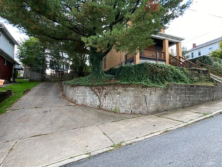 410 Parkwood Rd — Photo 20