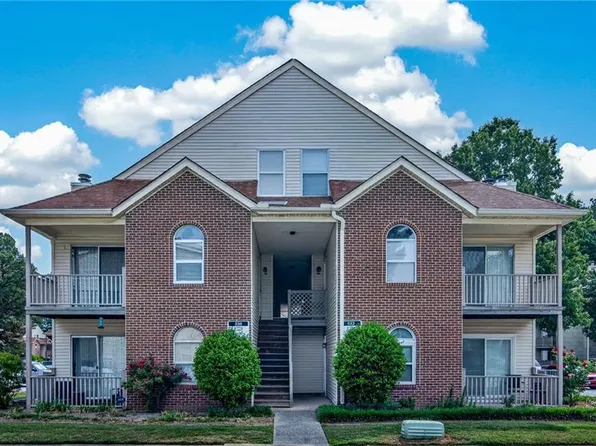 532 Pineland Cir APT 203, Newport News, VA 23608