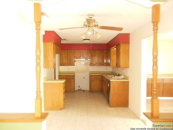 3rd image of 6803 Cloverbend Dr