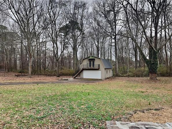 250 Southmoor Cir, Stockbridge, GA 30281