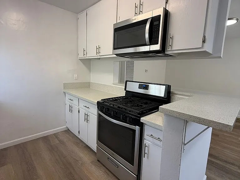 2231 S. Hauser Blvd — Photo 10