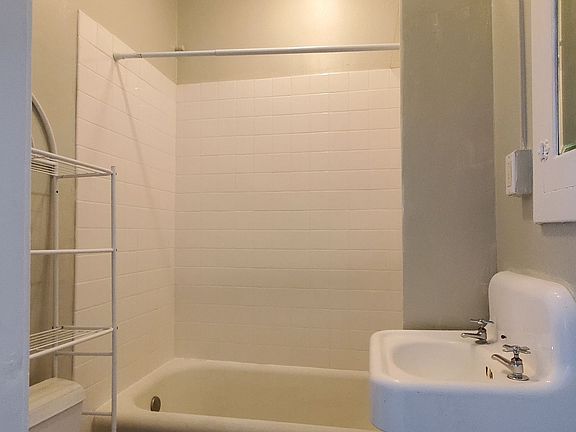 5th image of 99 S 14th St #7
