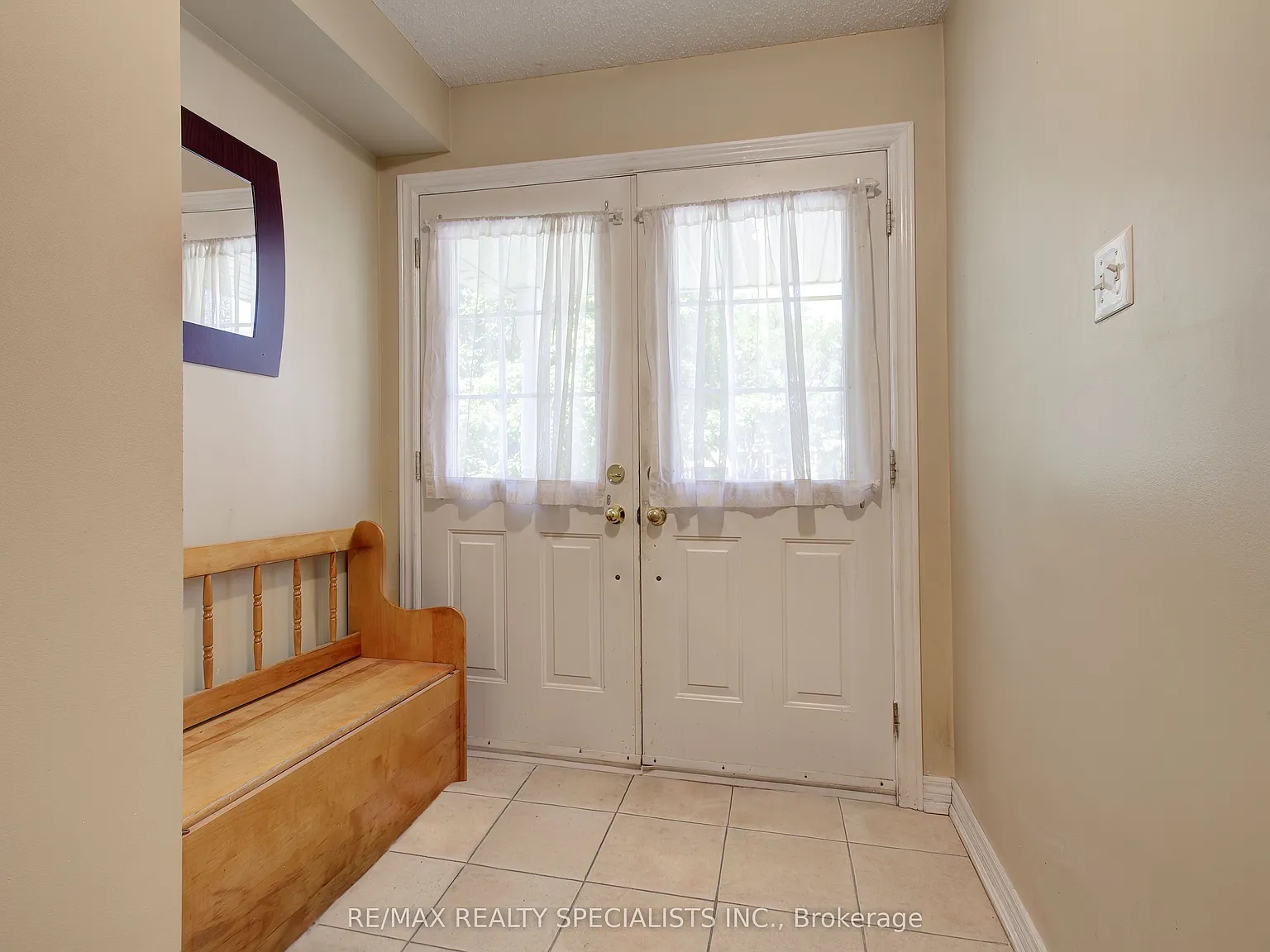 3 bed, $3,400 — Photo 2