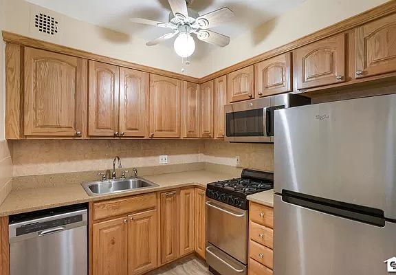 3rd image of 11712 Ocean Promenade APT 2L