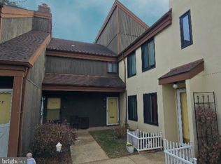 5017 S Convent Ln APT C, Philadelphia, PA 19114