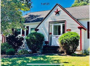 90 Milk St, Methuen, MA 01844