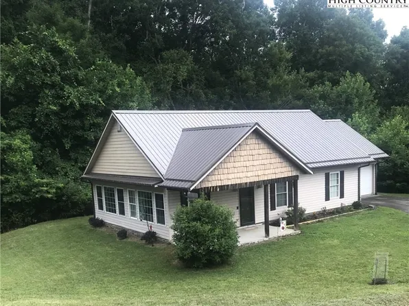 138 Forest Oak Lane, Jefferson, NC 28640