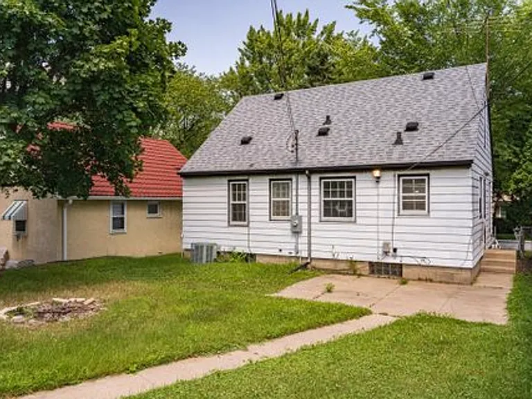 1262 Minnehaha Ave E — Photo 16