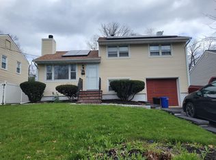 757 River Rd, Rahway, NJ 07065