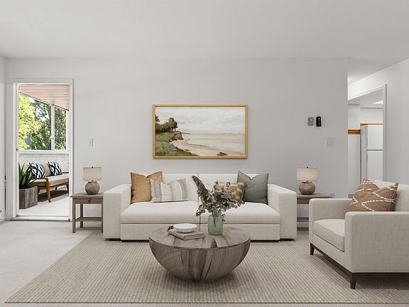 3rd image of 1440 Garden Pl #256