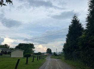 2957 Peppers Ferry Rd APT R, Radford, VA 24141