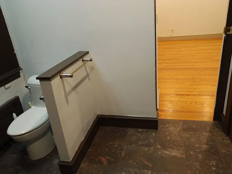 Master bath ensuite