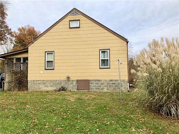 3rd image of 5367 Tamarack Dr