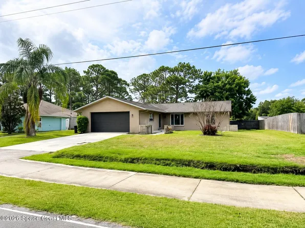 782 Americana Blvd NE, Palm Bay, FL 32907