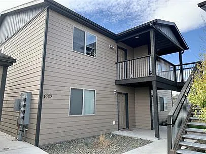 Building Photo - 1021 Enterprise Dr #2
