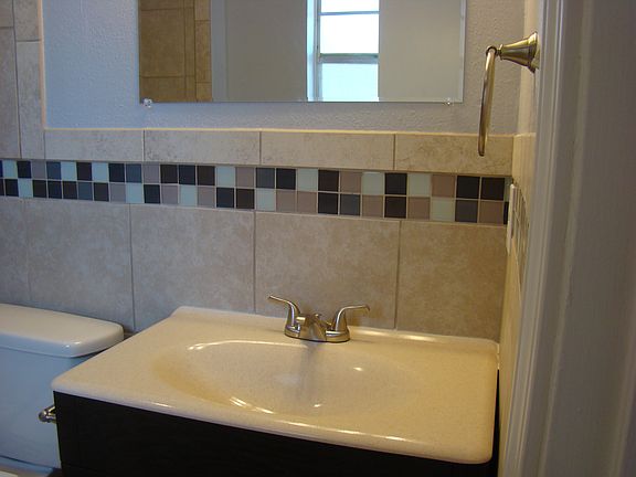 Full size master bath