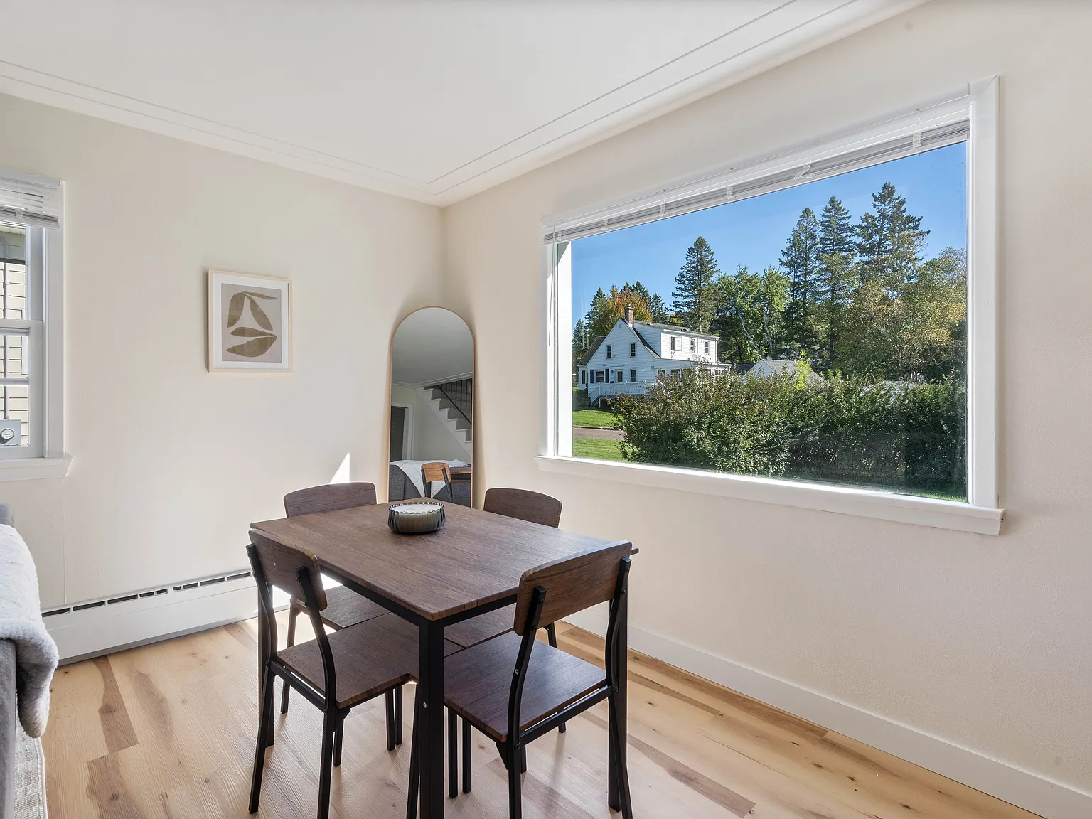 2 bed, 1020 sqft, $1,950 — Photo 4