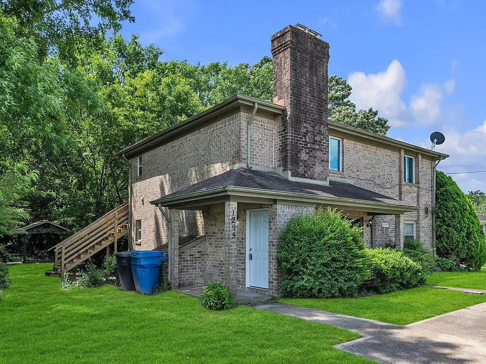 1295 Credle Rd