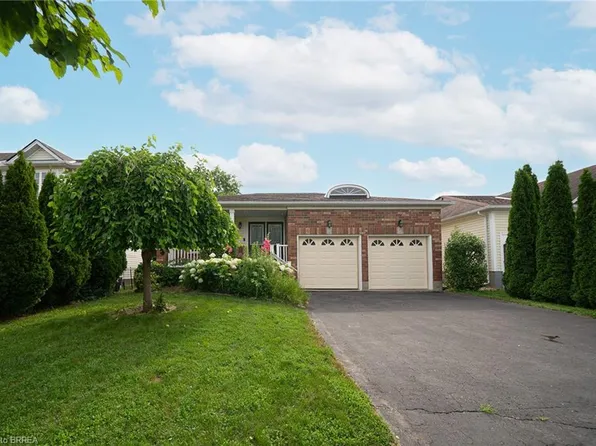 23 Stowe Ter, Brantford, ON N3T 6P4