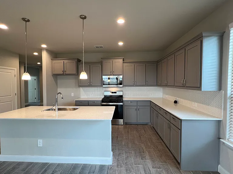 15508 Balham Pass — Photo 2