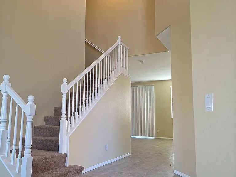 3920 Bluff St — Photo 6