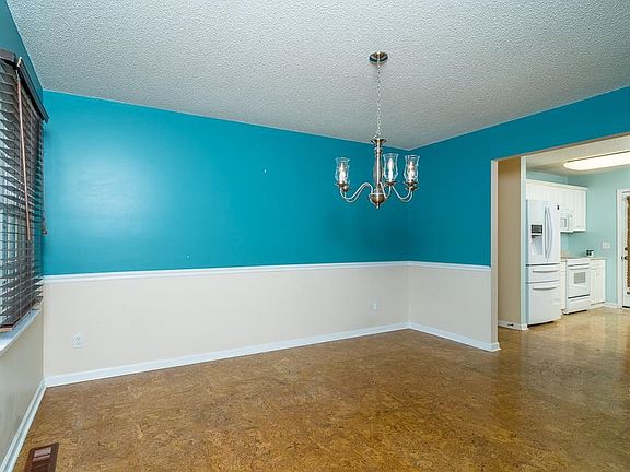 5th image of 1101 Decca Dr
