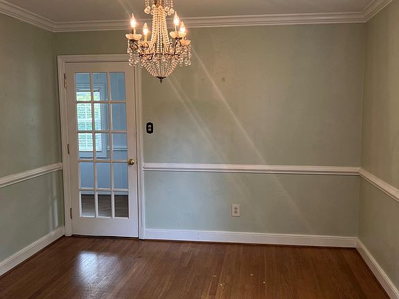3rd image of 4601 Stuart Ave