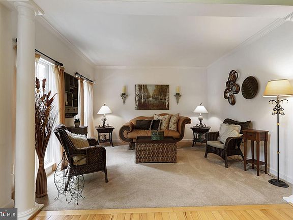 5th image of 5 Cattail Ln
