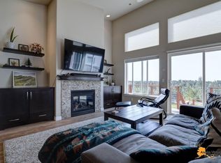 1062 Northpointe Bluff Dr, Anchorage, AK 99501