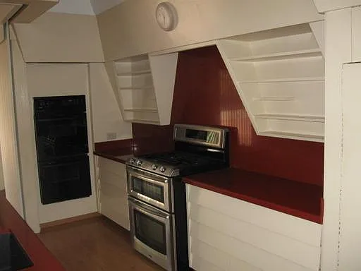 4 bed, 2200 sqft, $5,000 — Photo 4