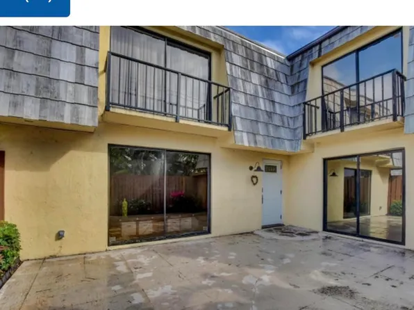 793 Springdale Circle, Palm Springs, FL 33461