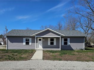 107 S Illinois St, Toledo, IL
