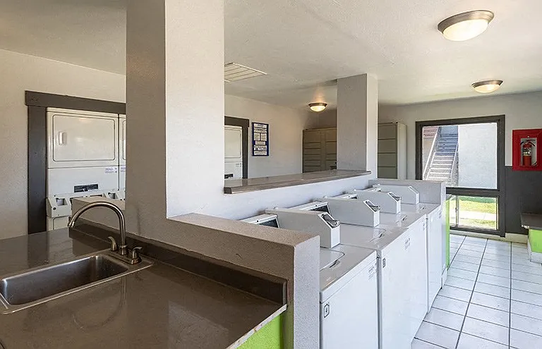 Parq on 50th Apartments — Photo 35