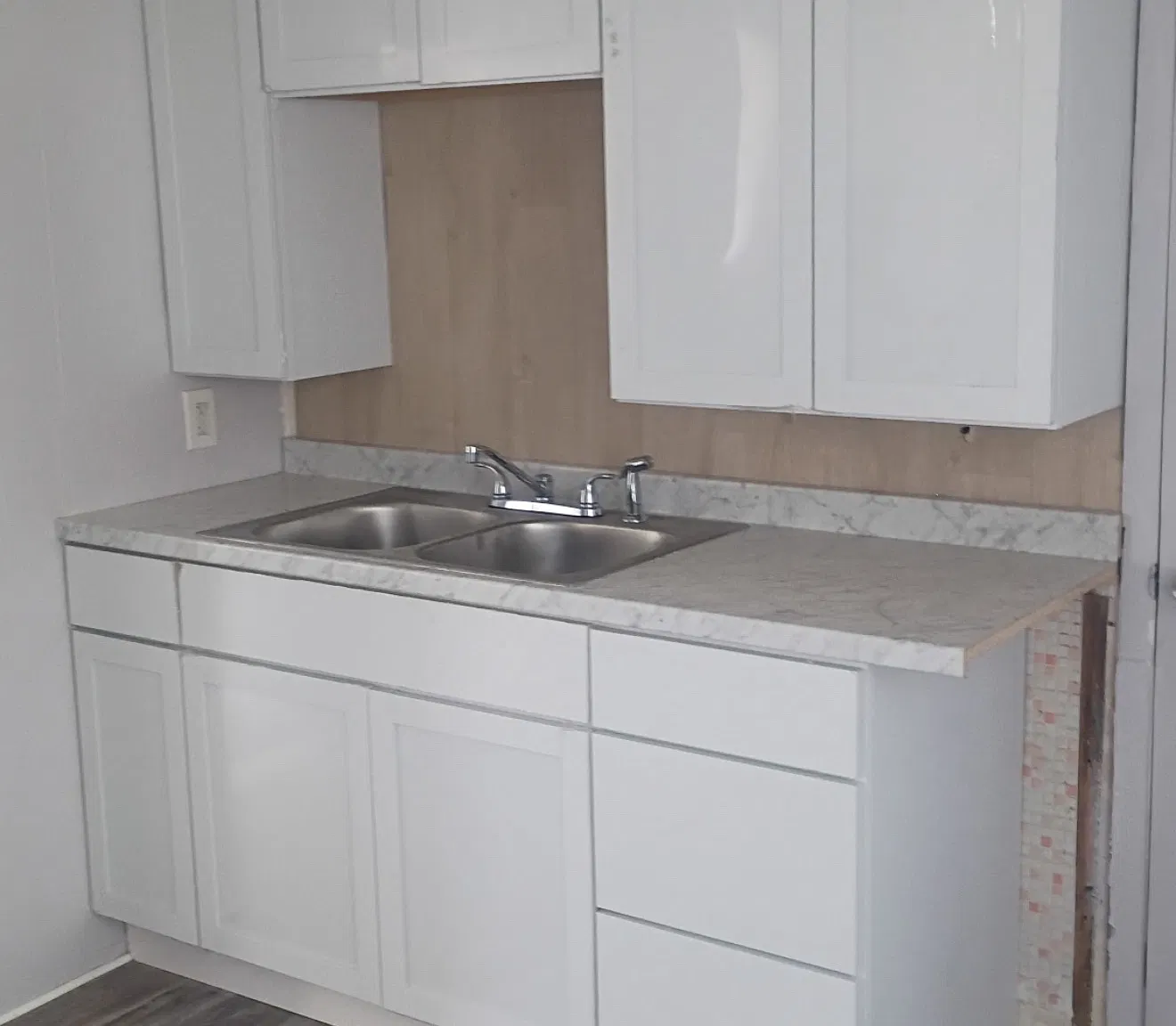 434 Deacon St — Photo 2