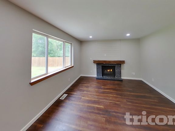 4th image of 8703 146th Street Ct E