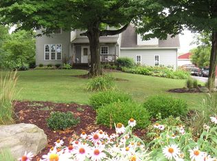 1976 Gale Rd, Eaton Rapids, MI 48827