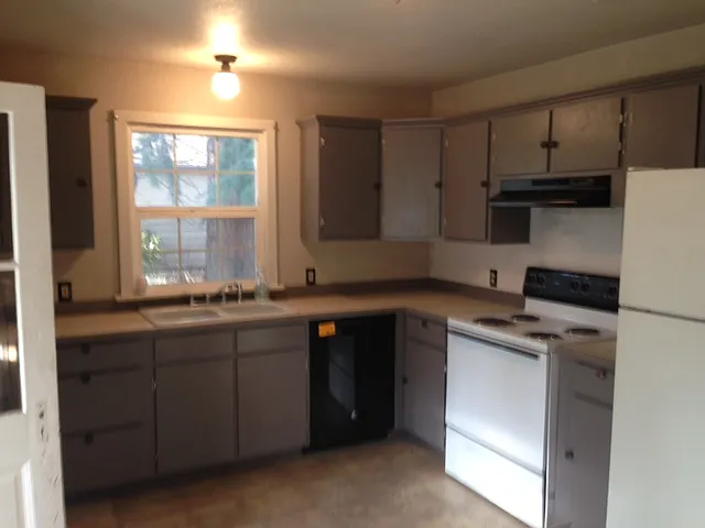 4 bed, 1580 sqft, $2,495 — Photo 4
