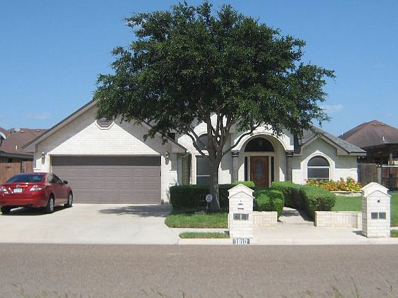 2nd image of 1810 Chandler Cir