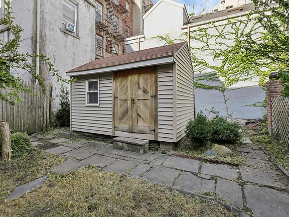 3rd image of 204 Garden St #1