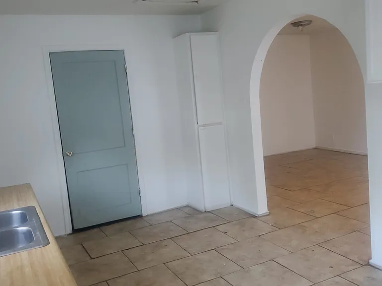 114 Dorsey St #3 — Photo 3