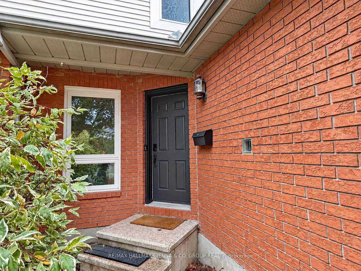 4 bed, $2,650 — Photo 3