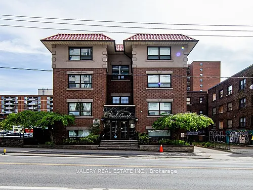 391 Sherbourne St Photo 1