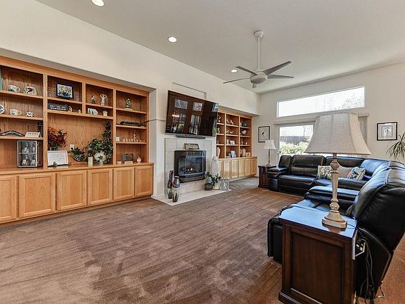 5th image of 531 Live Oak Ct