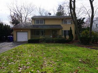 381 Luane Rd, Toms River, NJ 08755