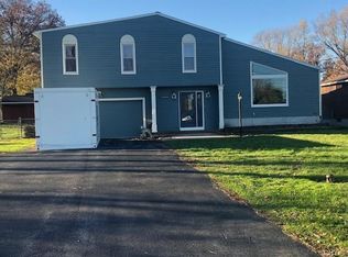 6763 Buckley Rd, North Syracuse, NY 13212