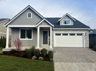 11723 Longstanding Ct, Oregon City, OR 97045