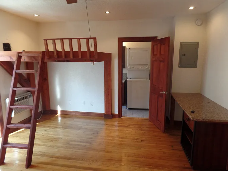 Gallery CWE — Photo 48