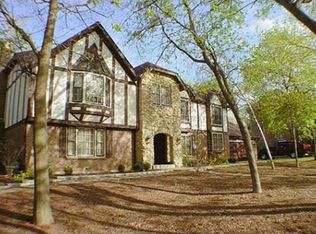 26 Aintree Rd, Saint Charles, IL 60174