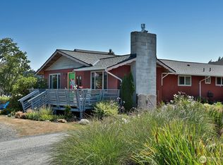425 4th St, Langley, WA